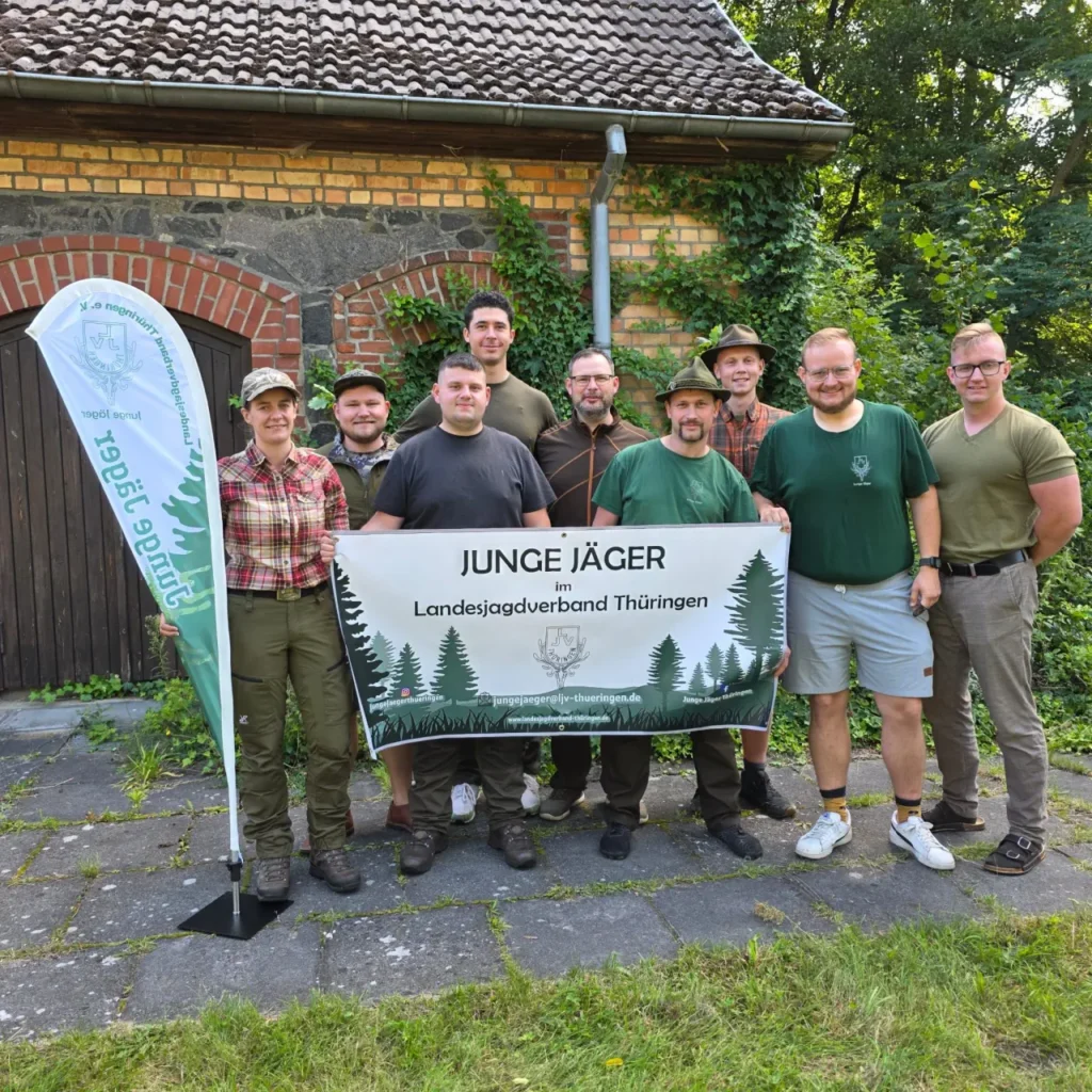 Camp Junge Jäger 2025 -Gruppenfoto der Thüringer Deligation