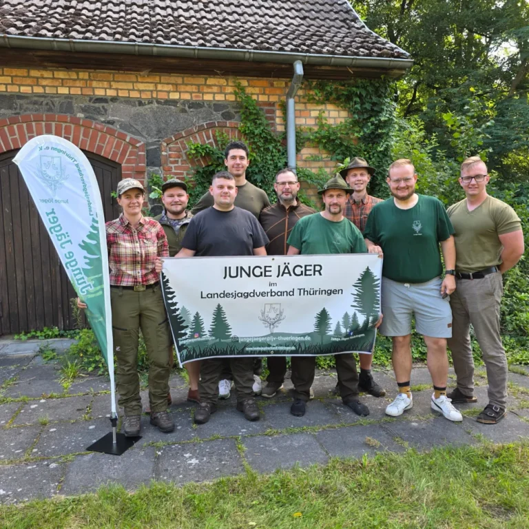 Camp Junge Jäger 2025 -Gruppenfoto der Thüringer Deligation