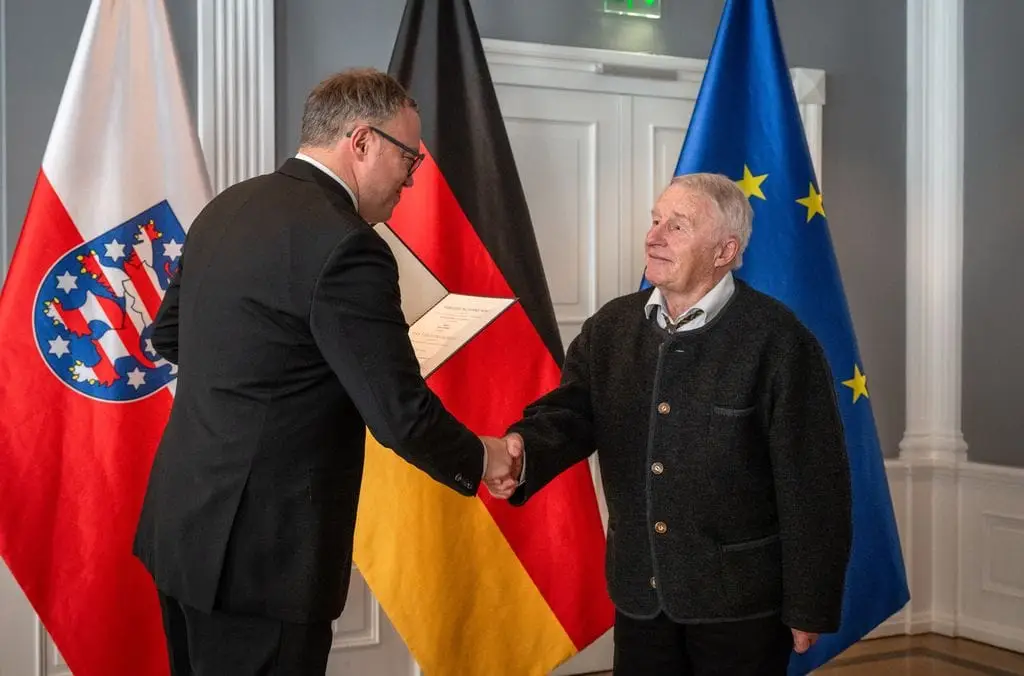 Auszeichnung - Ehrung zweier jagdlicher Persönlichkeiten in Thüringen- Kurt Klameth und Klaus Sträßer mit MP Mario Voigt