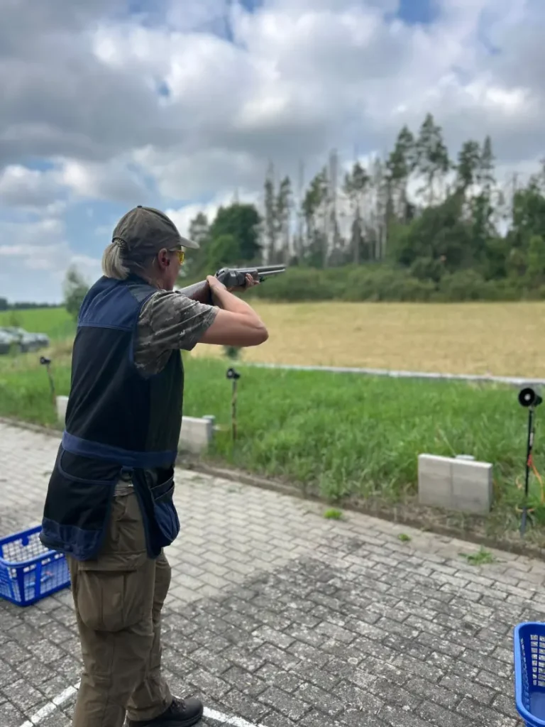 Schießübung Hunting Girls Camp